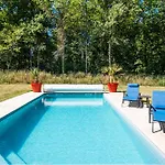 La Seigneurie -piscine & * Saumur