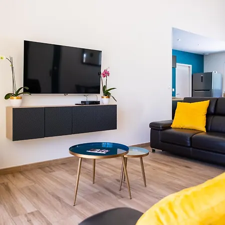 La Seigneurie -piscine & ソミュール