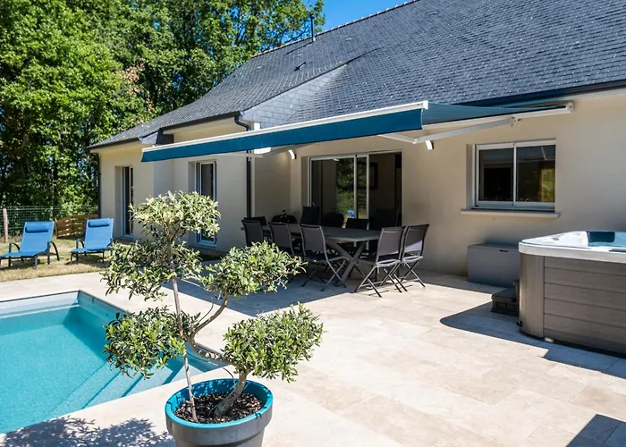 La Seigneurie -piscine&spa Saumur