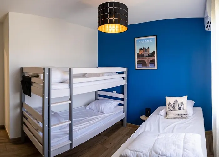 La Seigneurie -piscine&spa Hébergement de vacances