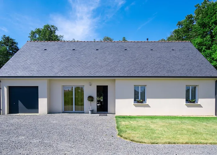 La Seigneurie -piscine&spa Hébergement de vacances *